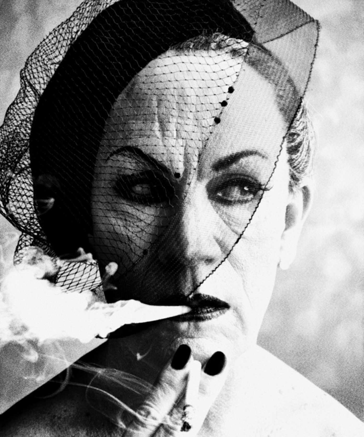 William Klein, Smoke and Veil, Paris Vogue (1958)